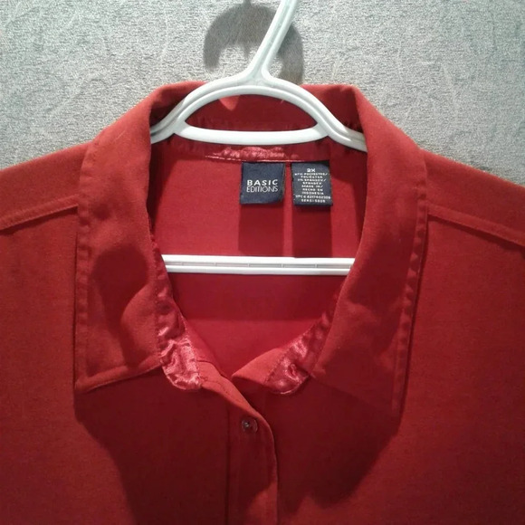 Basic Editions Woman's Red Velour Button Down Polyester Shirt  Top Size 2X - Picture 3 of 9